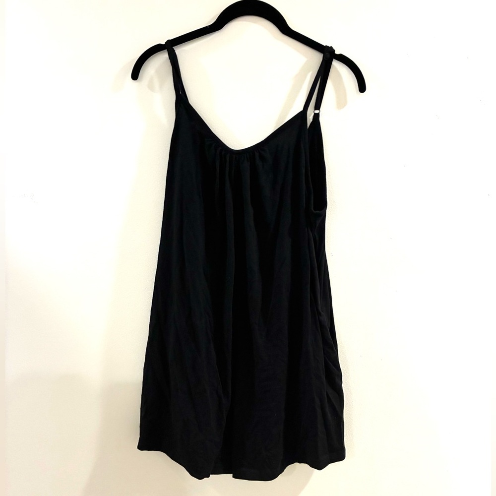 Black Sleeveless Romper - Picture 3 of 7